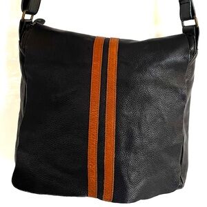 Roots 72 Black Pebbled Leather Messenger Bag